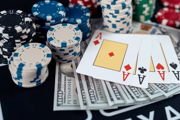 PG Soft live dealer table with HD streaming and interactive chat